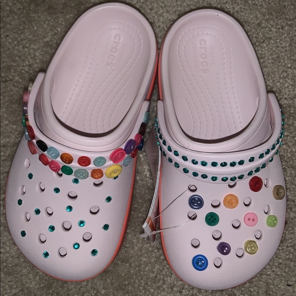 Customized crocs - Picture 6 of 7